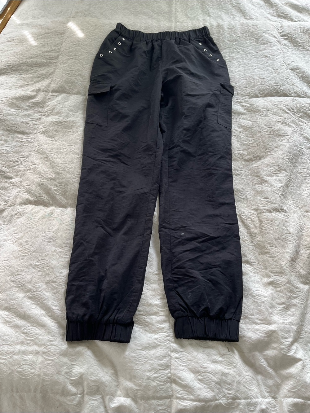 superdown women’s Black cargo Joggers size small